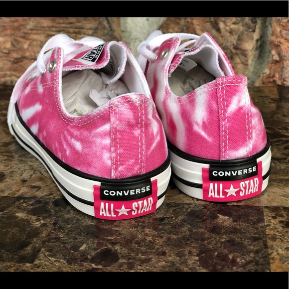 Converse Chuck Taylor All Star Tie-Dye Low Sneaker - Picture 9 of 11